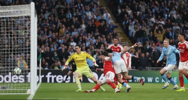 蓝月对决切尔西：足总杯决赛争夺荣耀