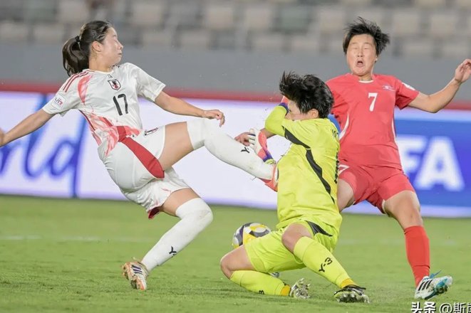 刘雨希双响难挽败局 中国U17女足2-4不敌朝鲜无缘决赛