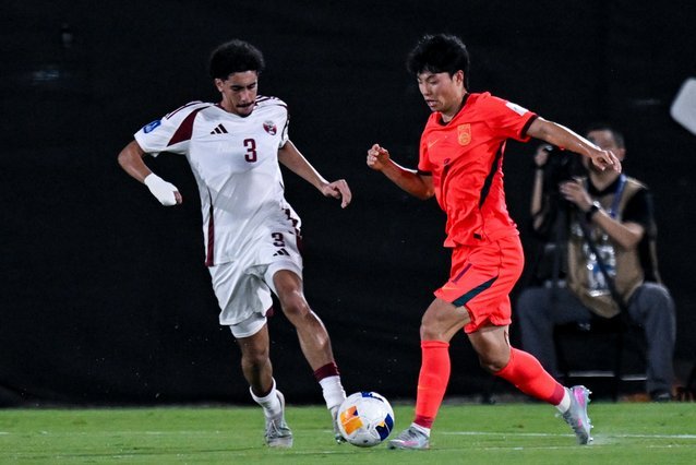 U19主帅久尔杰维奇现身U17赛场考察青训